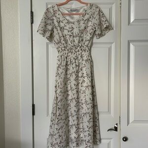 3/$15 Gardenwed floral dress